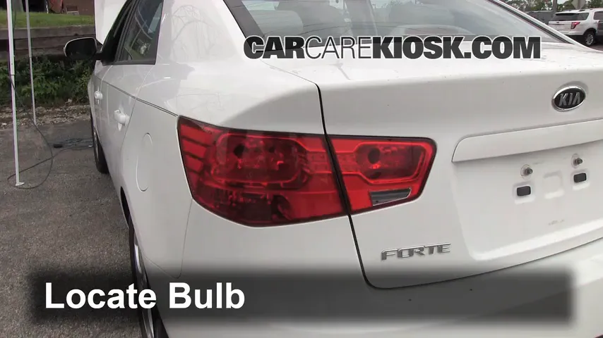 2010 Kia Forte EX 2.0L 4 Cyl. Sedan (4 Door) Lights Turn Signal - Rear (replace bulb)